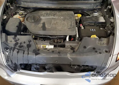 2014 Jeep Cherokee Latitude z USA, uszkodzony, nr VIN 1C4PJMCS3EW297026